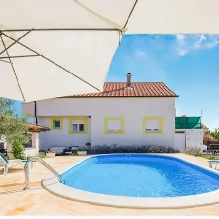 Villa Matea With Pool In Beautiful Nature